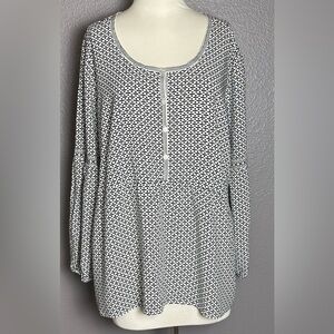 Max Studio Blouse Black White Long Puff Sleeve Button Scoop Neck Relaxed, NEW